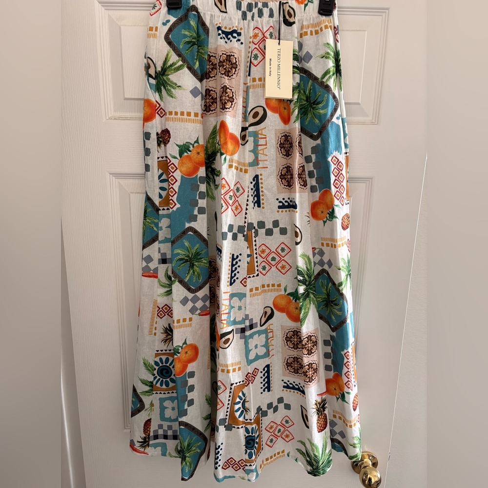 Colorful SZ M Terzo Millennio Italian Scene Patterned Midi Skirt
